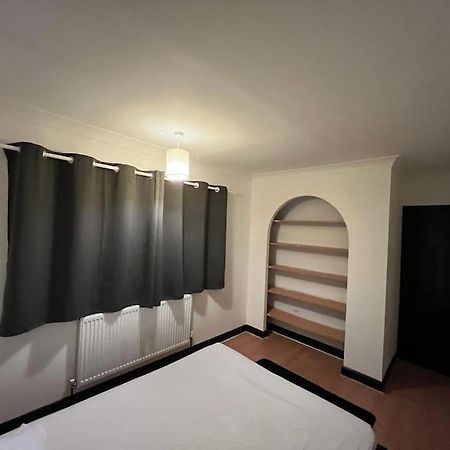Cheerful 3 Bed House With Free Parking. Villa Nottingham Exteriör bild