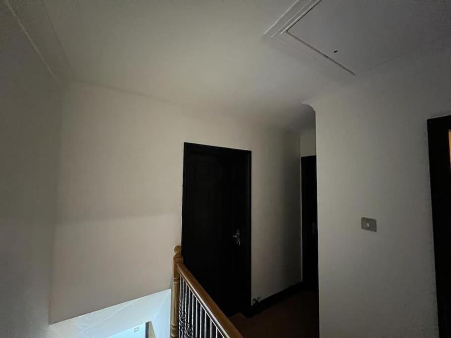 Cheerful 3 Bed House With Free Parking. Villa Nottingham Exteriör bild